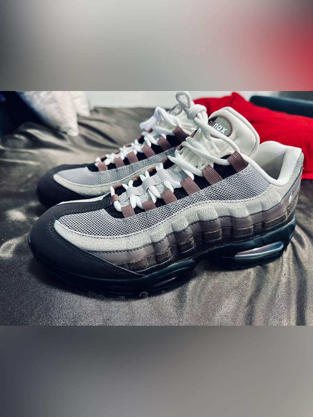 Authentic Nike Air Max 95 OG Velvet Brown Men’s size 9.5 Woman’s 11.5